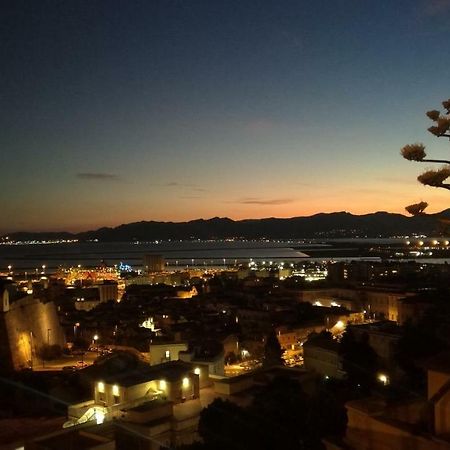 Hotel La Terrazza Cagliari Kültér fotó