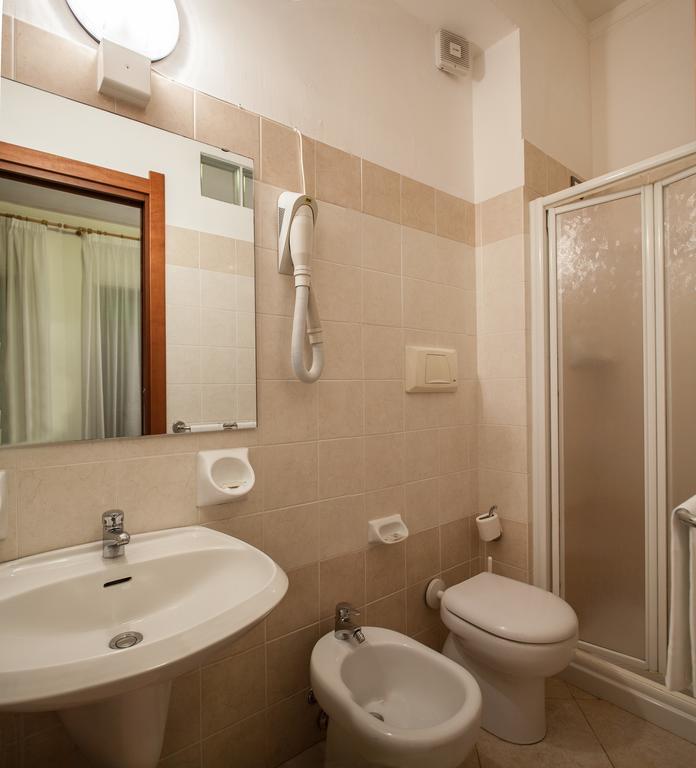 Hotel La Terrazza Cagliari Szoba fotó