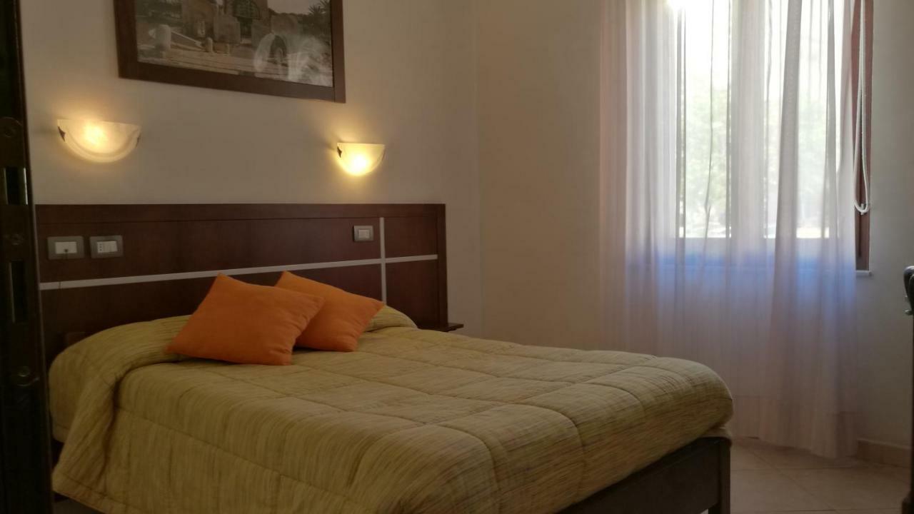 Hotel La Terrazza Cagliari Kültér fotó