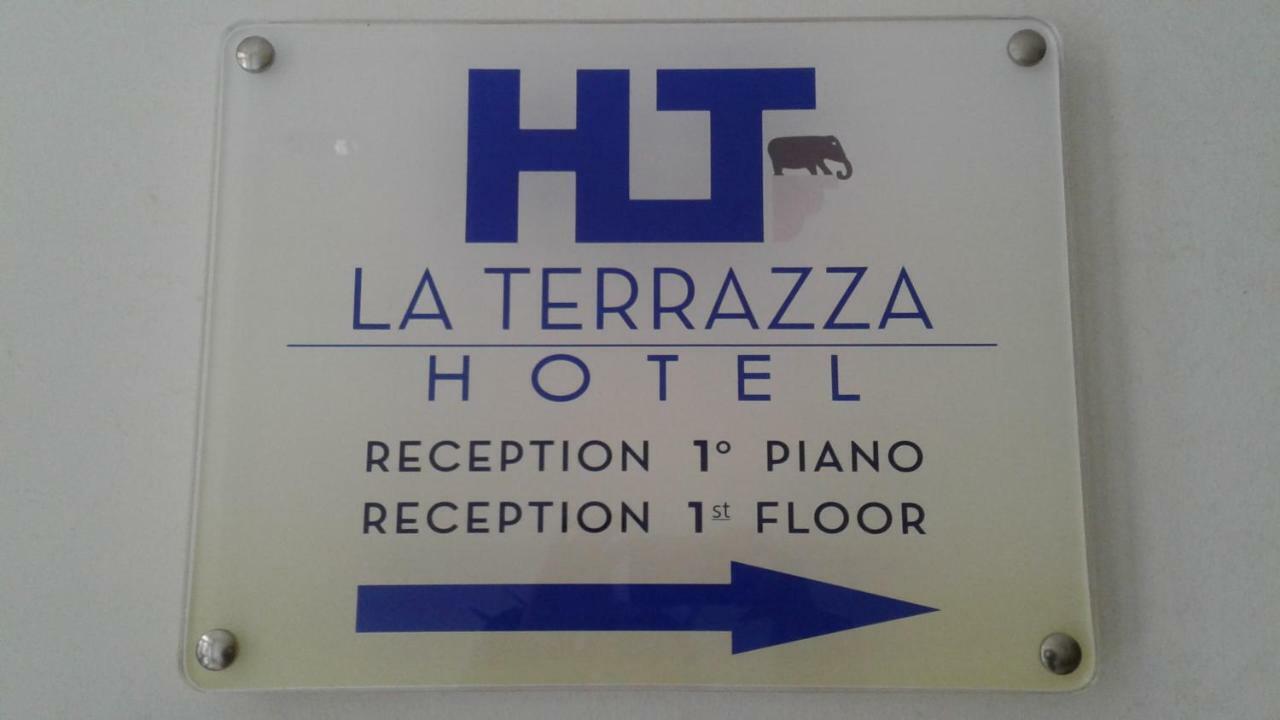 Hotel La Terrazza Cagliari Kültér fotó